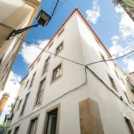 1e Brand New Right In The Heart Of Alfama